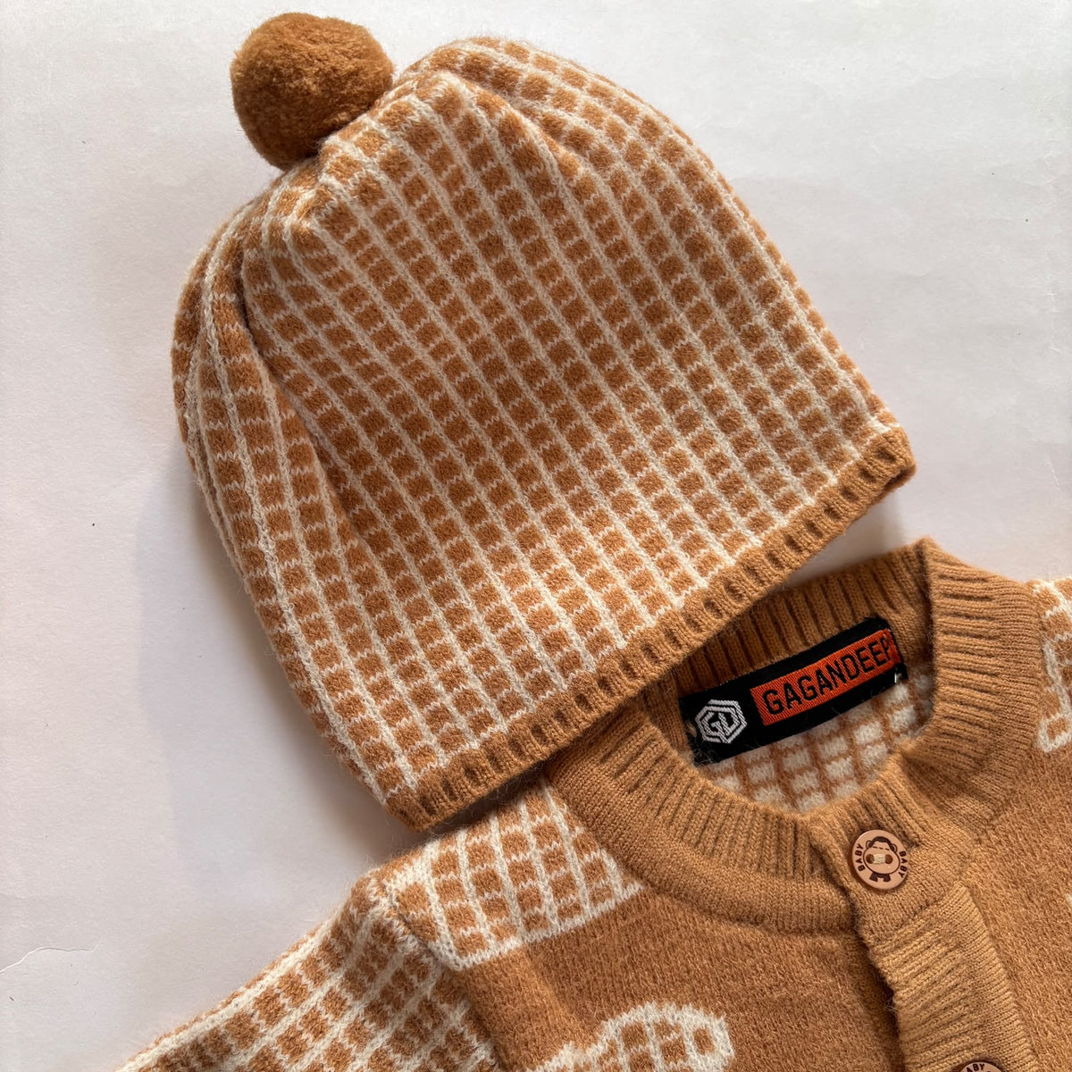 Woollen Sweater Set MN01