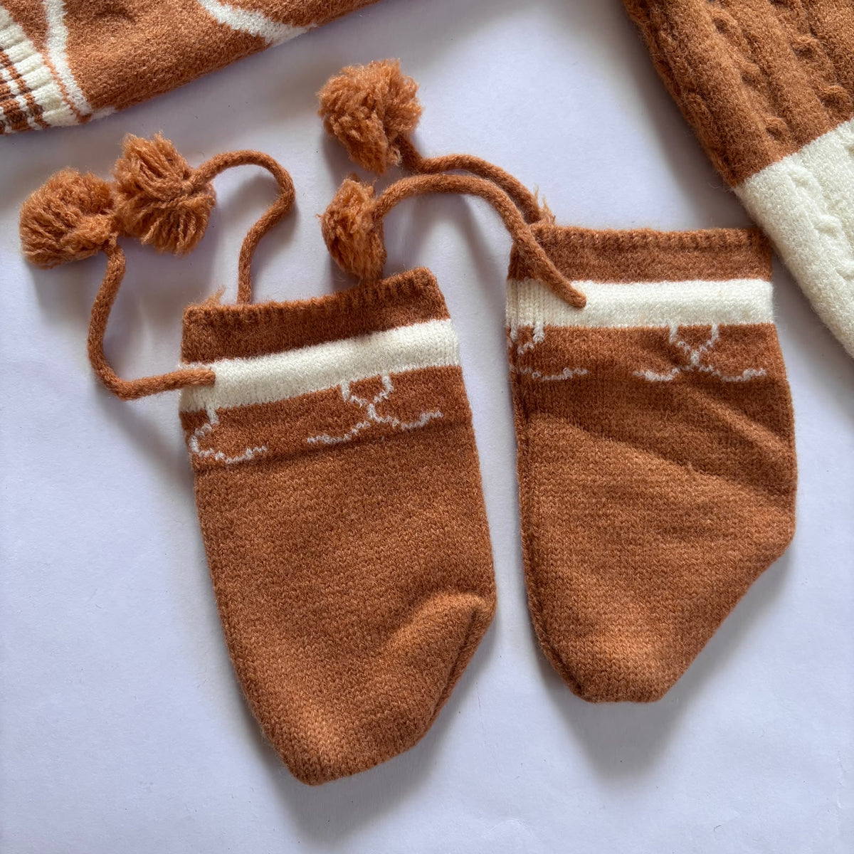 Woollen Sweater Set MN01