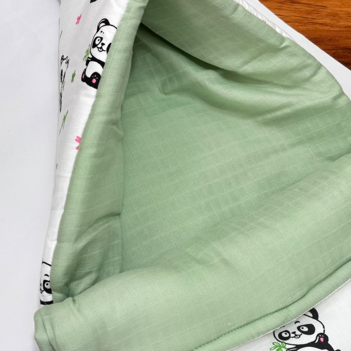 Inside & Outside Muslin Carry Bed MN01 ( Panda )