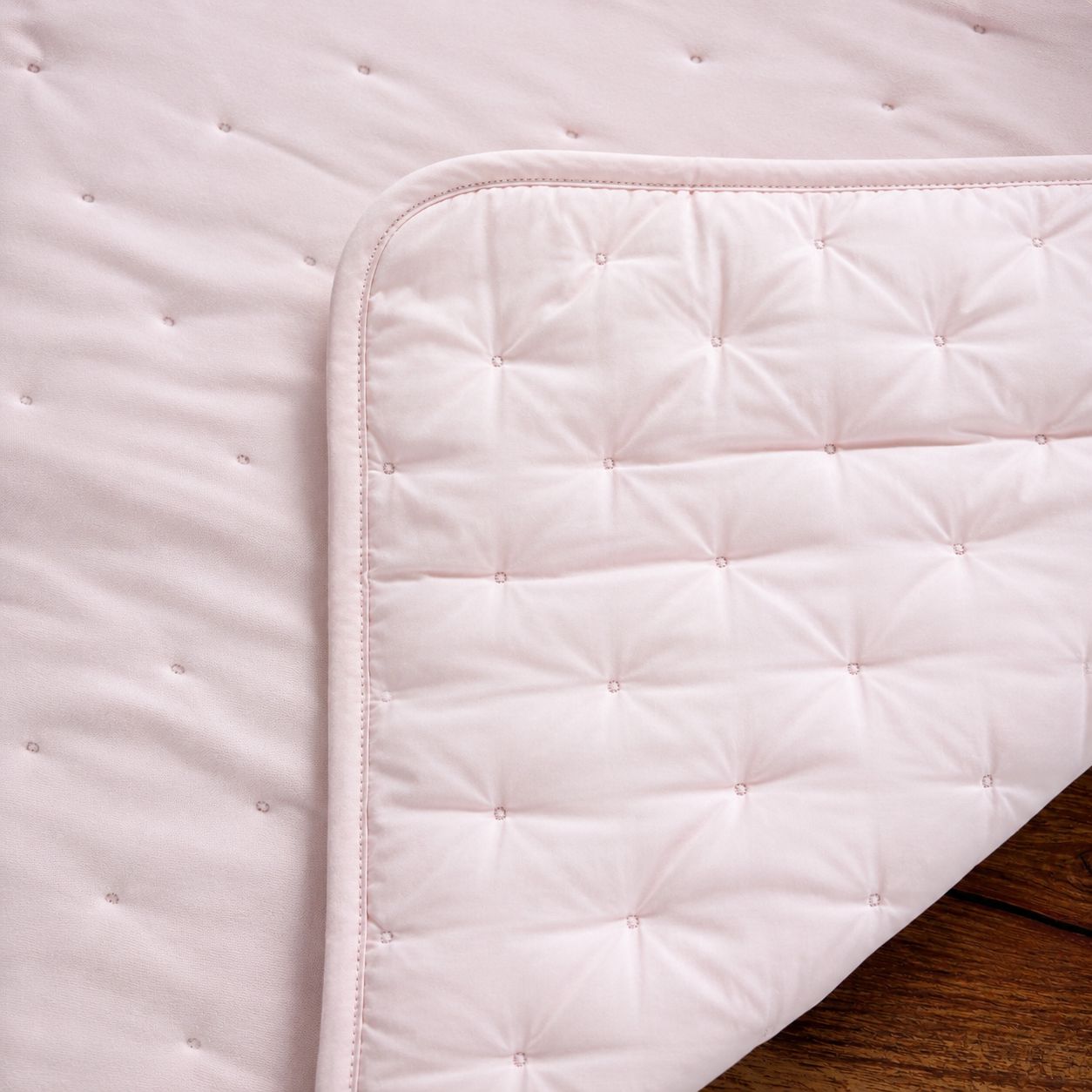 Organic Cotton Baby Quilt MN01