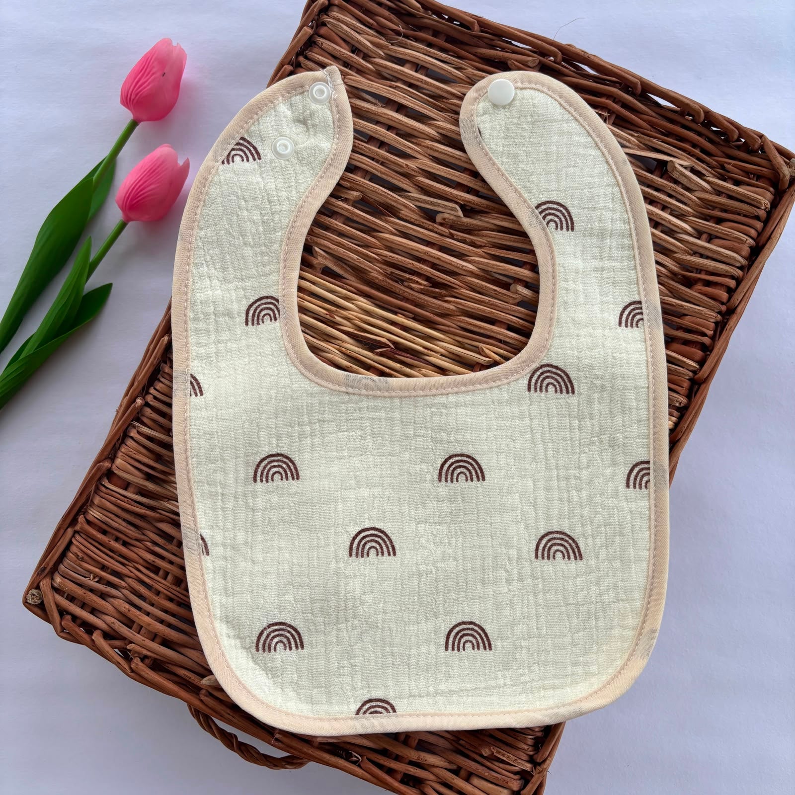 Crinkled Muslin Baby Bib MN01