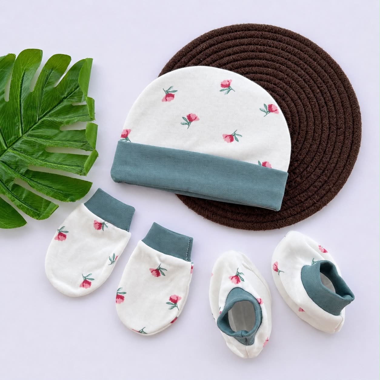 Cap Mitten and Booties Set MN01