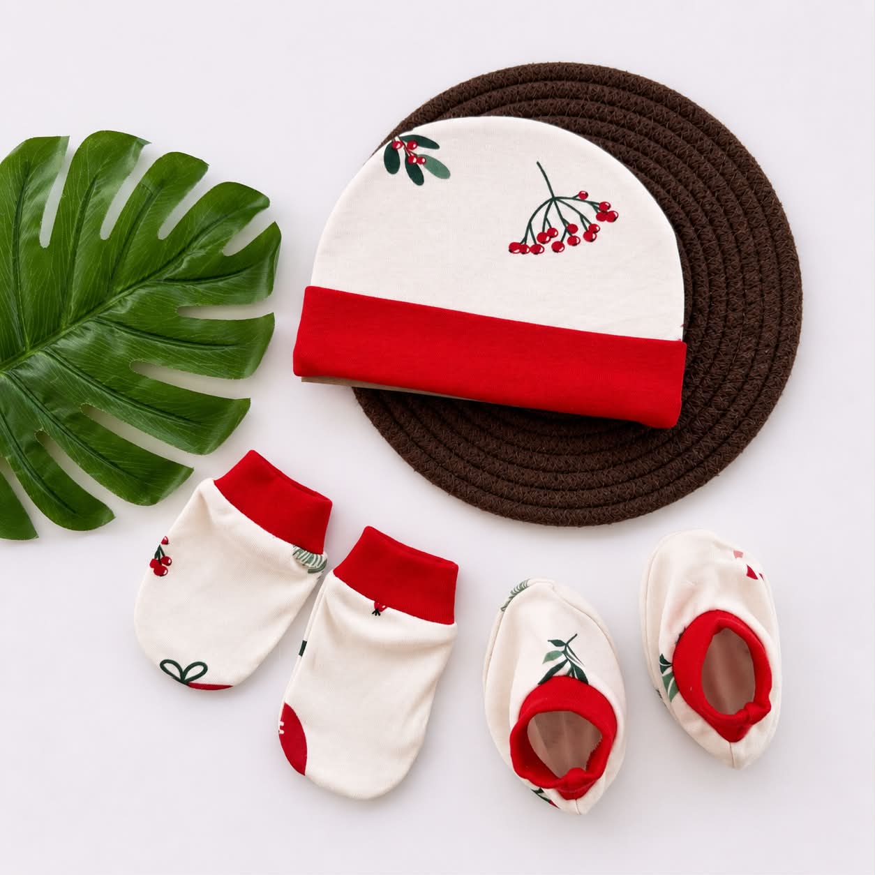 Cap Mitten and Booties Set MN01